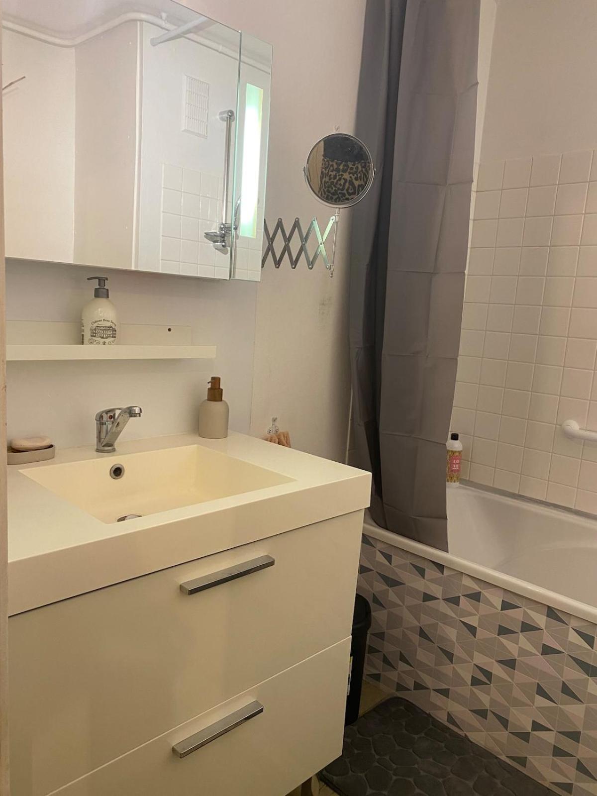 Elegance Et Classe Sur Axe Majeur T2 Appartement *
